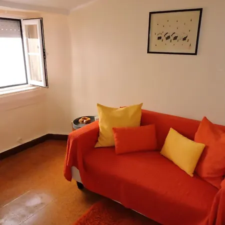 格洛丽亚公寓 * Lisboa